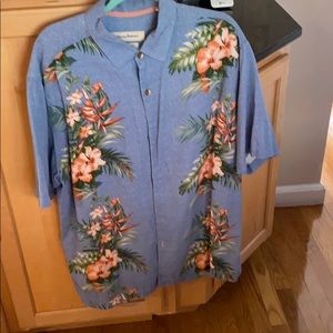 Men’s Tommy Bahama Hawaiian shirt -XL